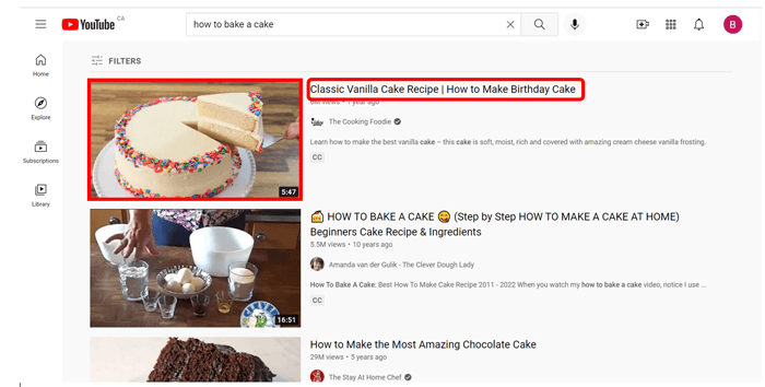 Vidéo intitulée comment faire cuire un gâteau surligné en rouge pour montrer comment regarder une vidéo sur YouTube. 
