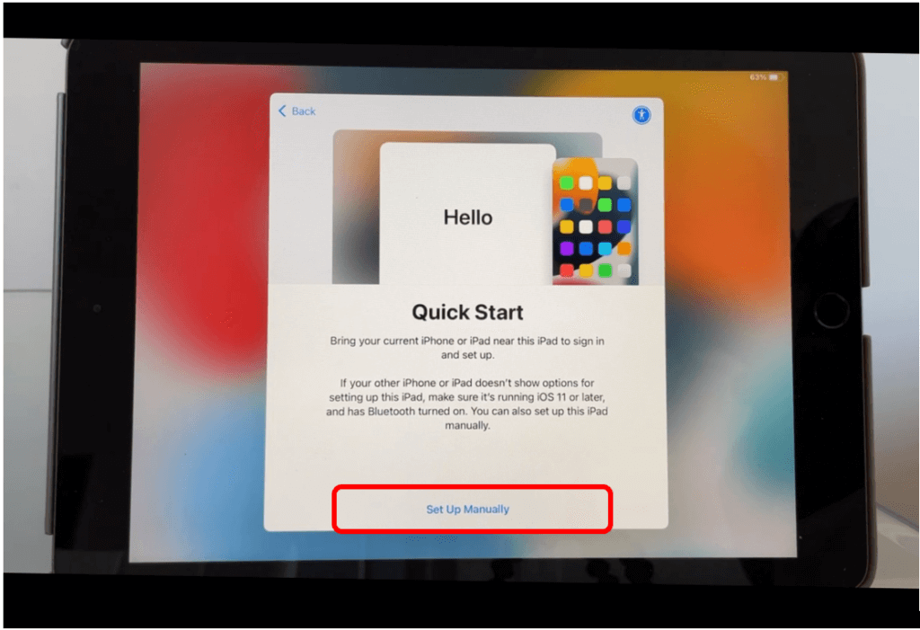 iPad Quick Start screen with Set Up Manually circled in red
