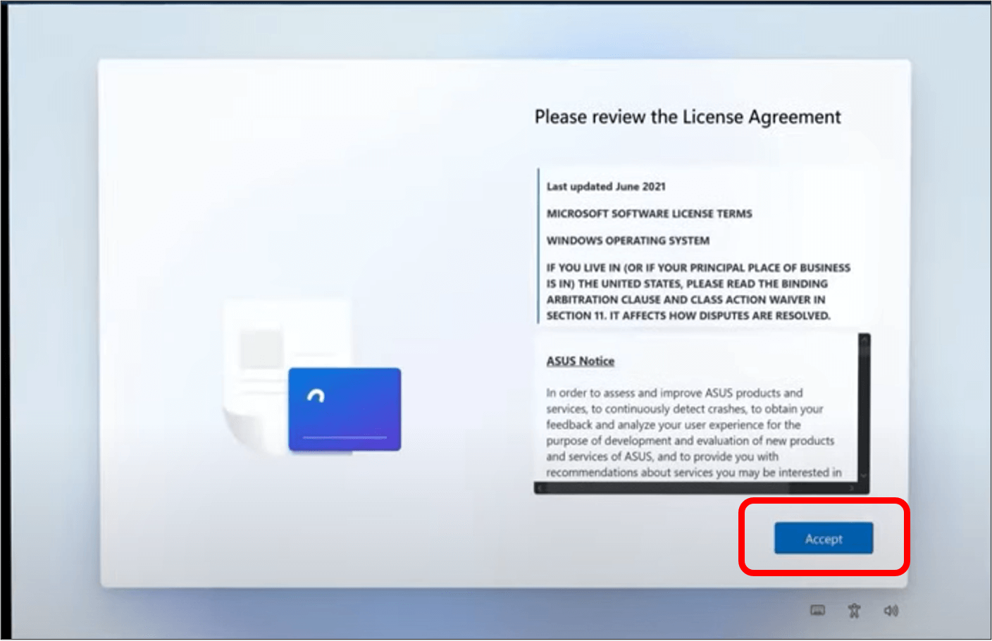 Windows license agreement screen with Accept highlighted in the bottom right corner.